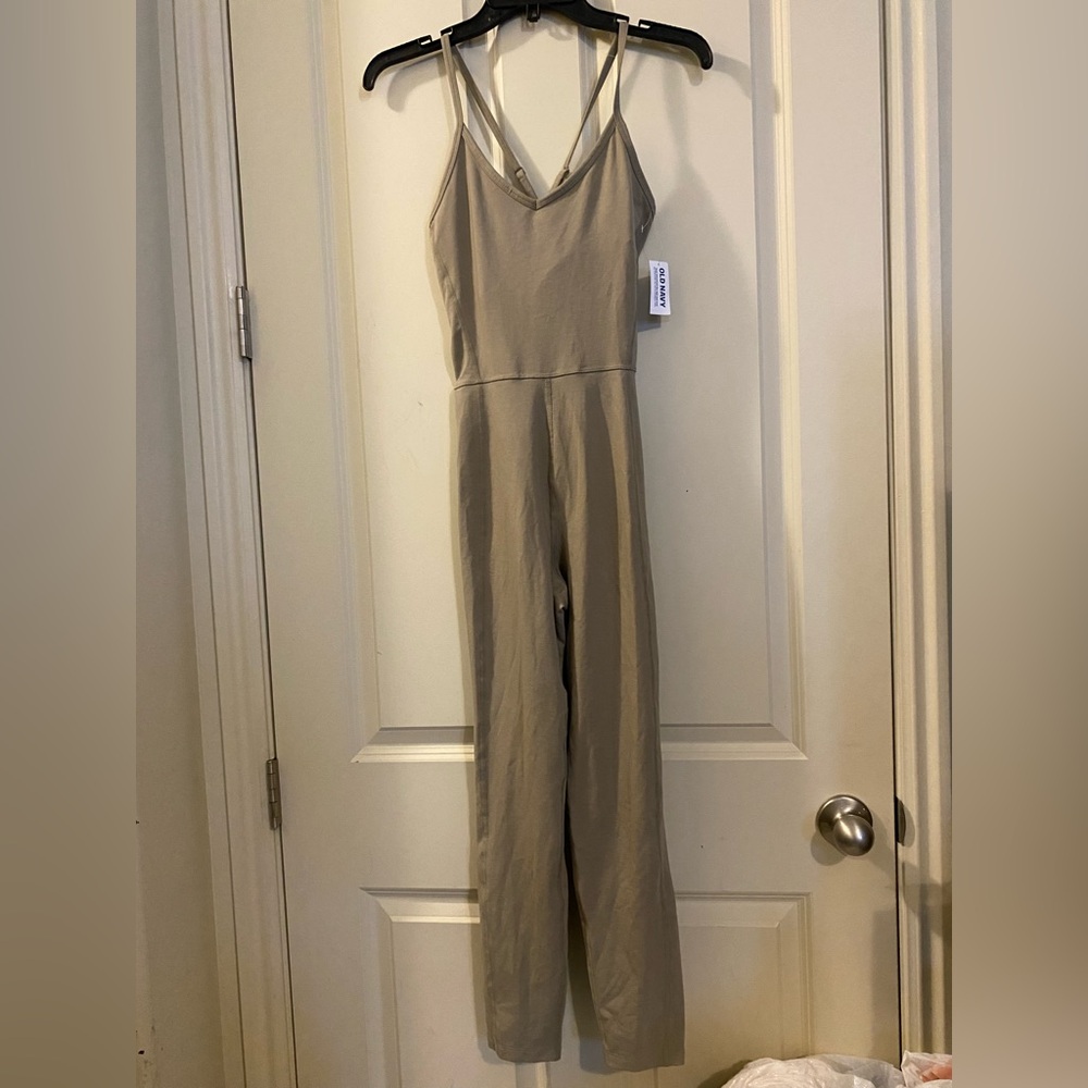 Old Navy Women’s Powerchill 7/8 Cami Bodysuit size small - Picture 4 of 5